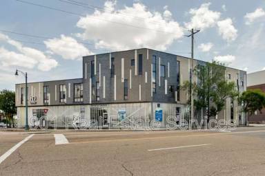 Main picture of 440 N Front St
