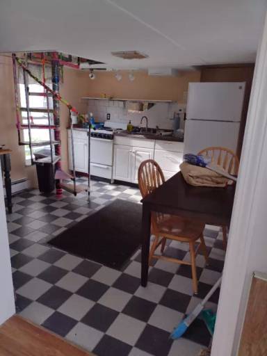 Main picture of 44 Chestnut St