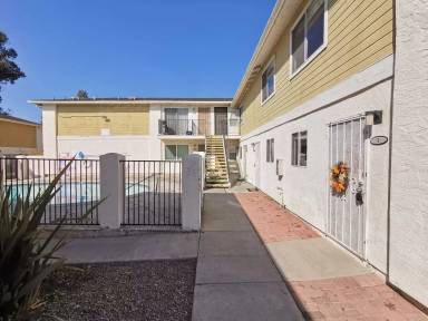 Main picture of 9220 Kenwood Dr