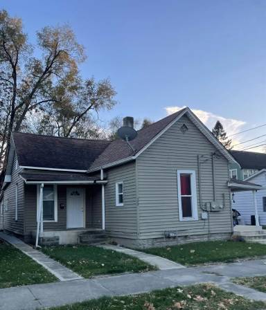 Main picture of 329 W Locust St