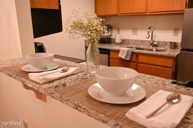 Main picture of 1811 Huntingdon Chase