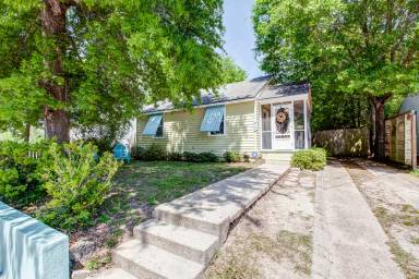 Main picture of 810 Allendale Ave