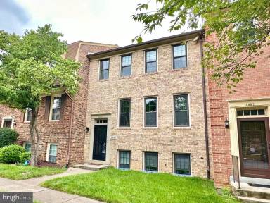 Main picture of 2885 Sutton Oaks Ln