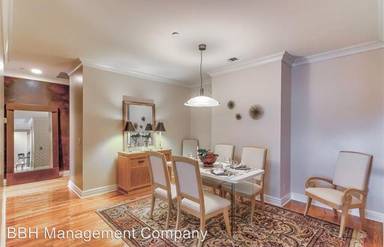 Main picture of 512 N Church St