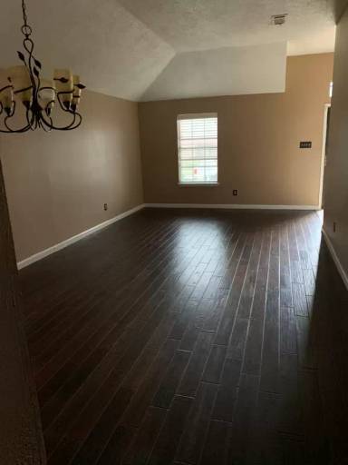 Main picture of 347 Tioga Dr