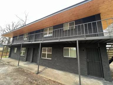 Main picture of 1101 S 4th St