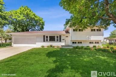Main picture of 1013 Hunziker Dr