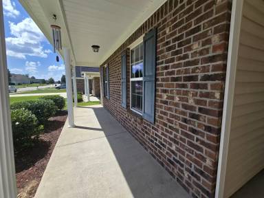 Main picture of 5636 Nessee St
