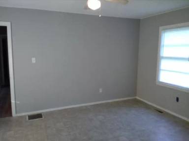 Main picture of 620 1/2 Carey St