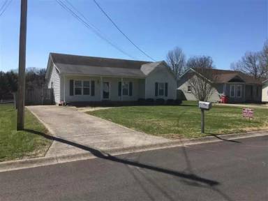 Main picture of 910 Princeton Dr