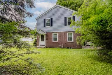 Main picture of 4702 Rookwood Ave