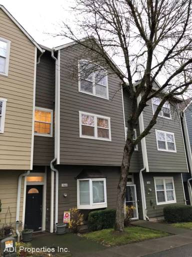 Main picture of 15660 SW Black Quartz St