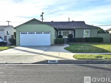 Main picture of 10345 Gloria Ave