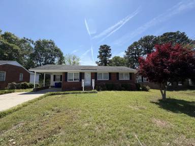 Main picture of 2804 Crockett Dr