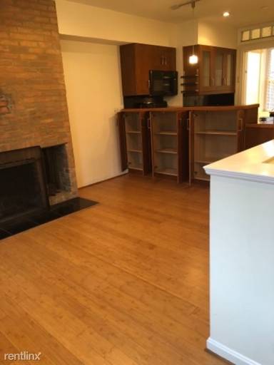 Main picture of 243 S Washington St