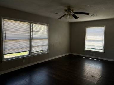 Main picture of 1822 N Alexander St