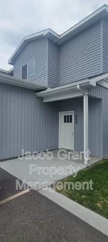 Main picture of 655 Ruby Cir