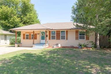 Main picture of 2113 Churchill Pl