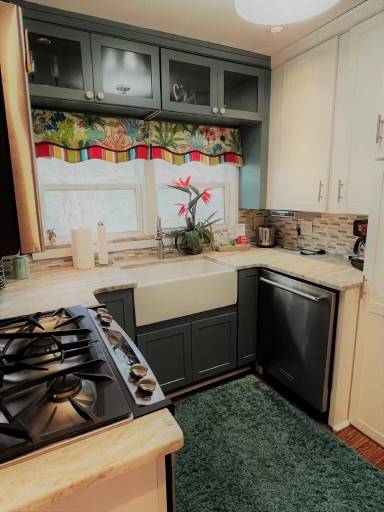 Main picture of 615 15th St