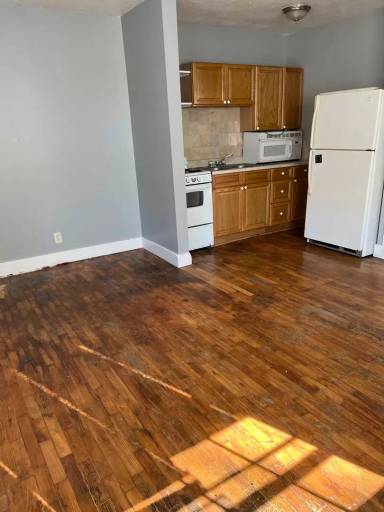 Main picture of 1722 N Fremont Ave