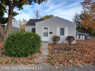 Main picture of 400 E 35th St