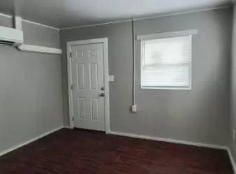 Main picture of 707 W Jefferson St