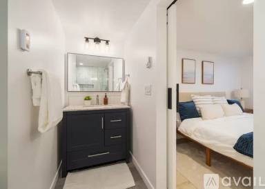 Main picture of 1215 Columbine St