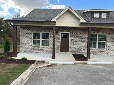 Main picture of 229 Cypress Rdg