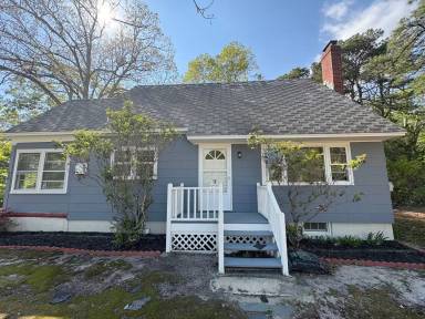 Main picture of 200 Burr Street Ext