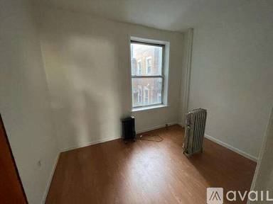 Main picture of 990 Bushwick Ave
