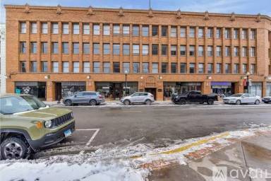 Main picture of 30 S Stolp Ave