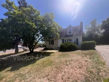 Main picture of 2628 State St