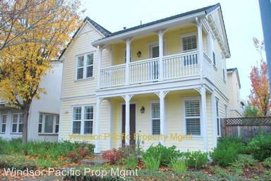Main picture of 4719 Malayan St