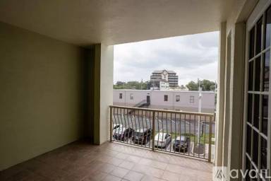 Main picture of 128 S Beach St