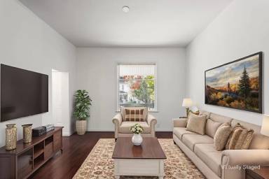 Main picture of 120 E Blake Ave