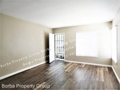 Main picture of 1916 Henderson Ave