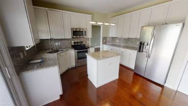 Main picture of 292 Sandrock Ct