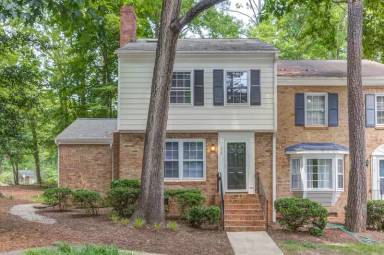 Main picture of 312 Bay Dr