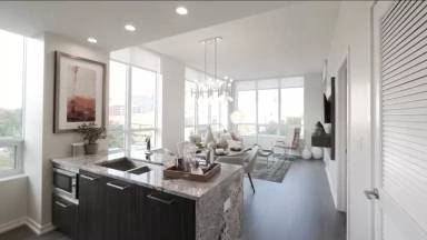 Main picture of 740 N Hudson Ave