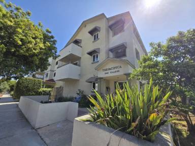 Main picture of 1042 Gladys Ave