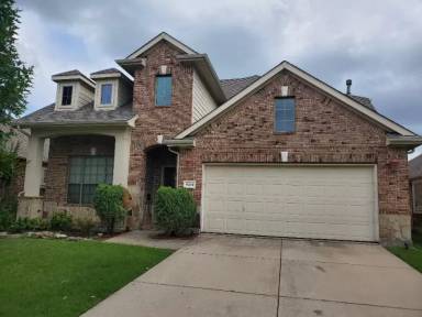 Main picture of 9401 Caliente Dr