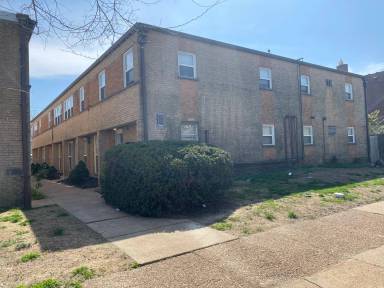 Main picture of 3752 Chippewa St