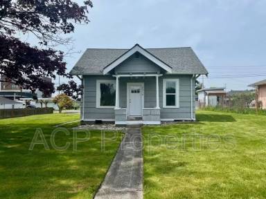 Main picture of 2315 Queen St