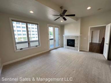 Main picture of 2348 Apple Way