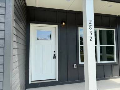 Main picture of 2832 12th Ave SW