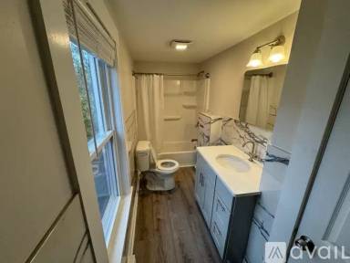 Main picture of 34 Sycamore St