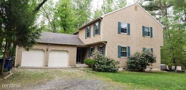 Main picture of 31 Forest Ave