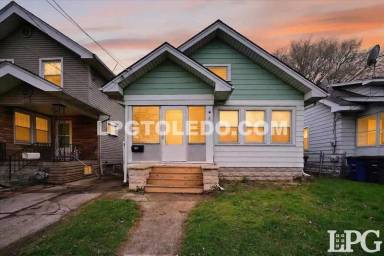 Main picture of 128 Carbon St