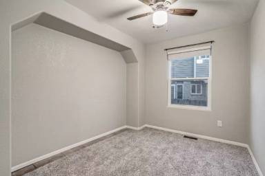 Main picture of 13031 Dexter St