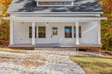 Main picture of 960 Briesmaster Way